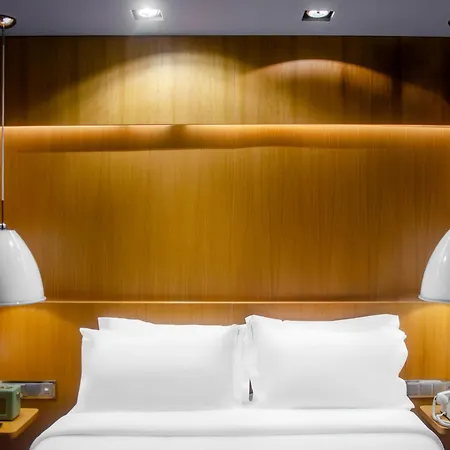 Browns Downtown Szálloda 3*