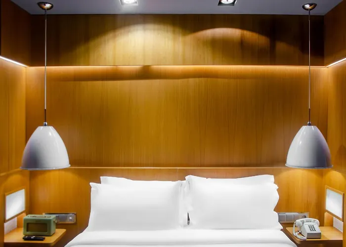 Browns Downtown Hotel 3*